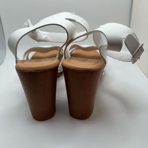 CUSHIONAIRE Women's Faux Wood Sandal +LiteSole Technology 9.5 WHITE - Picture 4 of 7